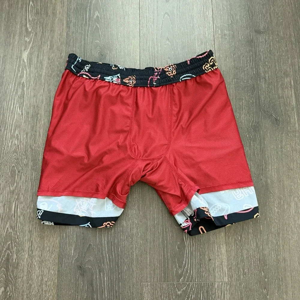 Chubbies NFL Tampa Bay Buccaneers Mens 6'' Inseam Lined Swim Trunks Large Bucs